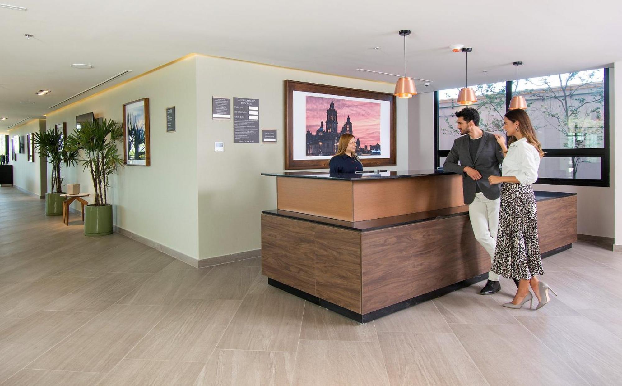 Staybridge Suites - Guadalajara Novena By Ihg Exterior foto